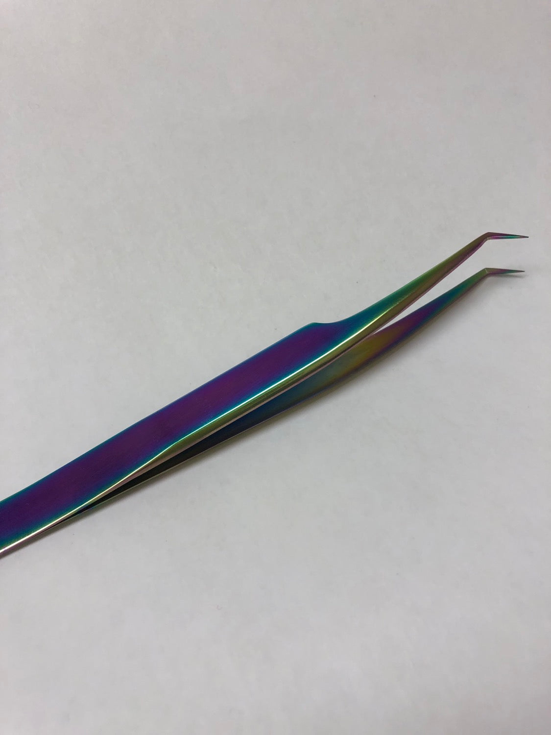 Vetus Angled Rainbow Volume Tweezers (Premium)
